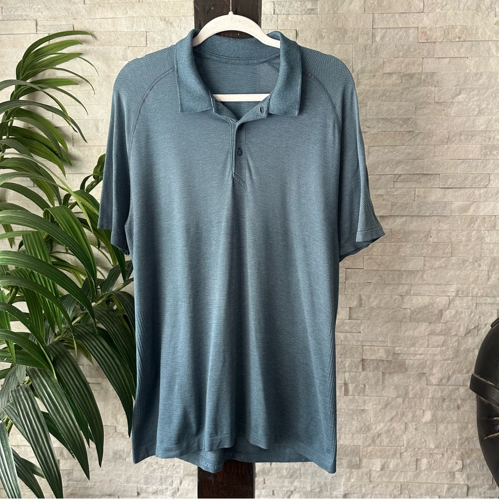 Lululemon “Live in Practice” River Blue Athletic Polo Size XL